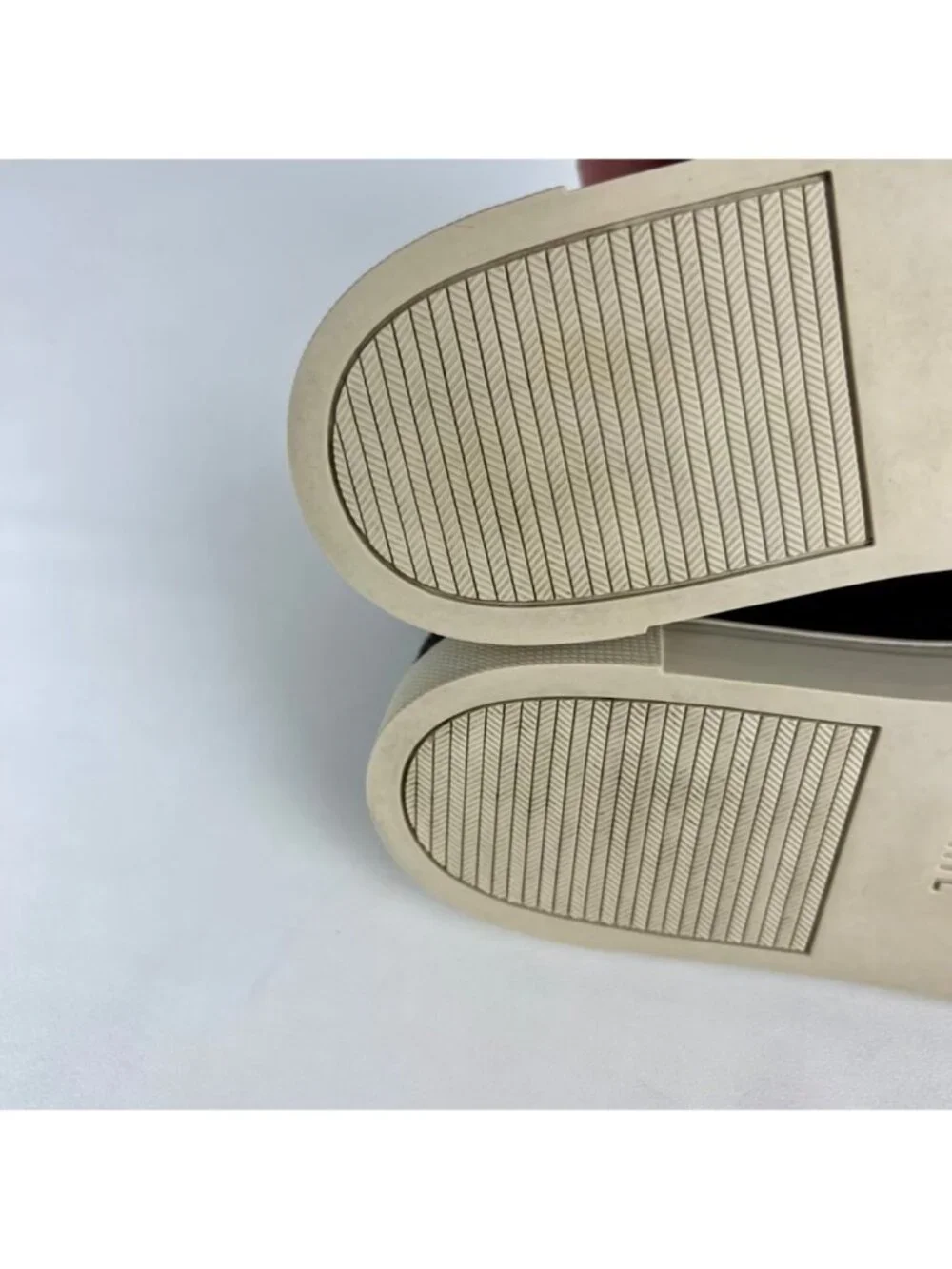Frye Ivy Grigio Gray Suede Slip On Sneaker 8.5